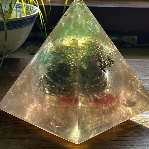 Orgon pyramide kristalle - orgon,